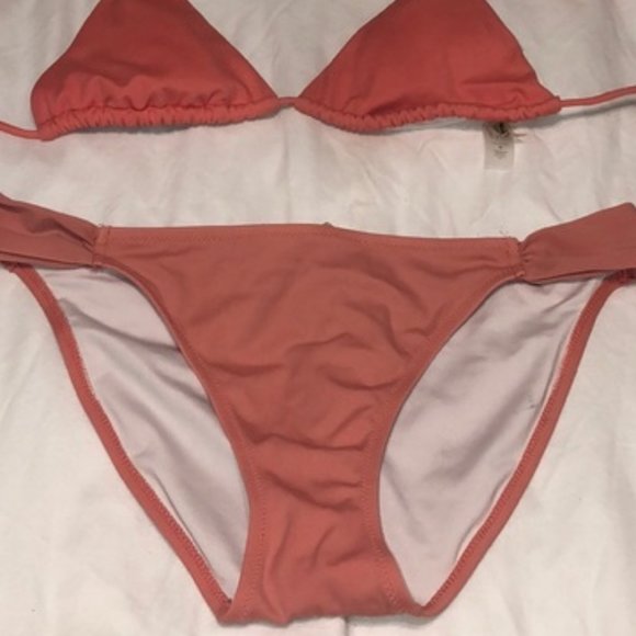 Victoria's Secret Bottoms - Large - Picture 2 of 2